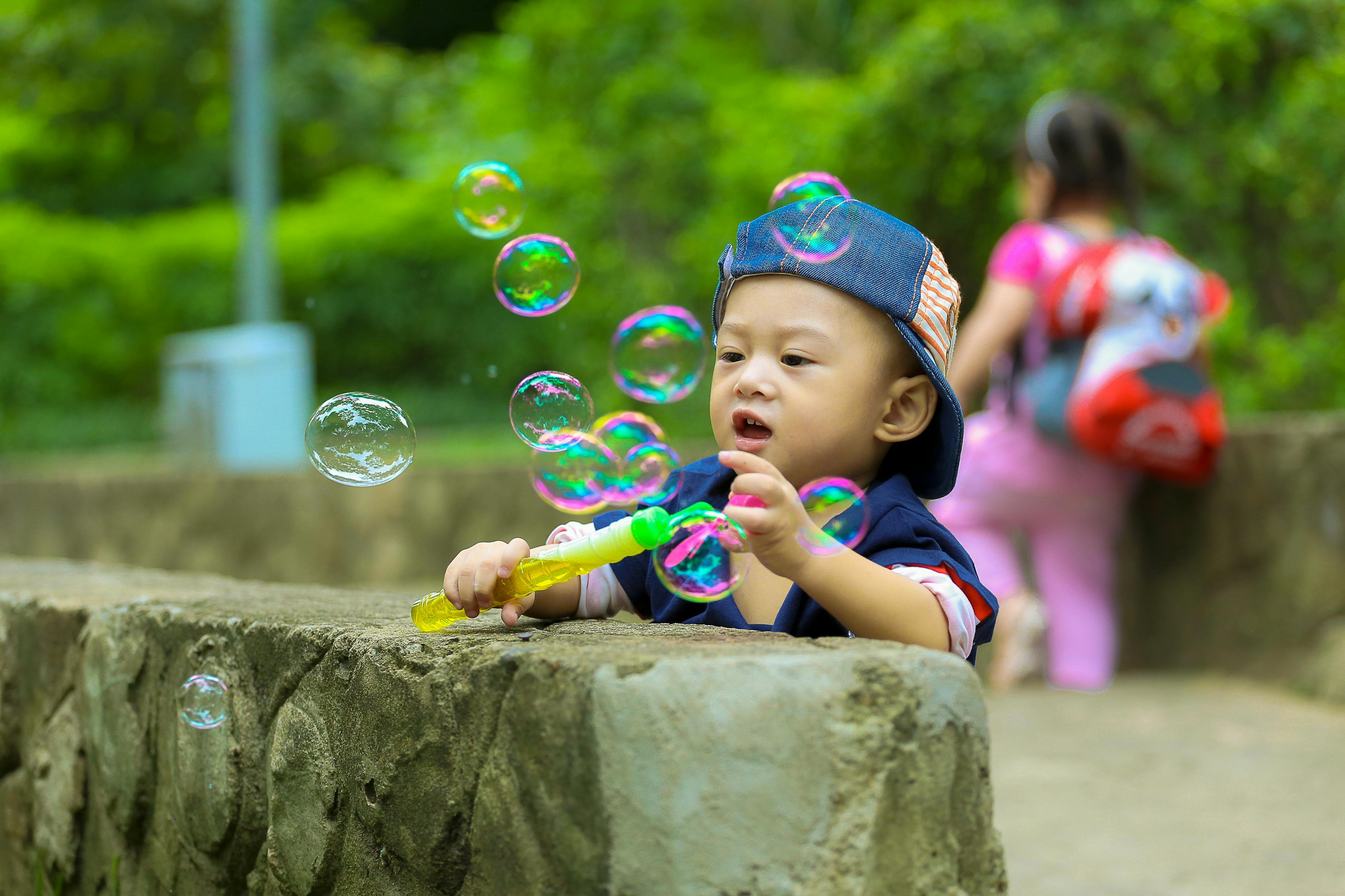 如何应对孩子光要买玩具的问题 孩子一直要买玩具怎么办