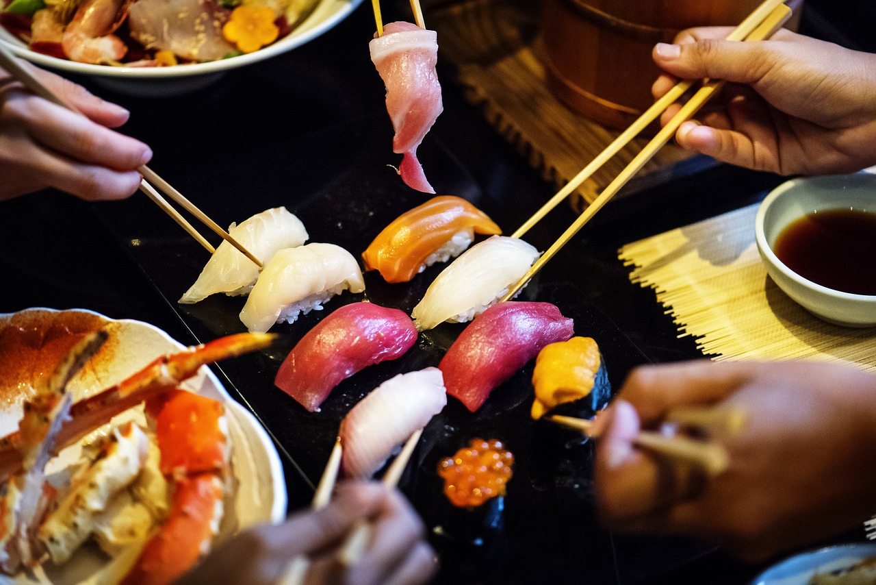 轻食餐饮店宣传语录，健康美味，尽享生活之美 轻食餐厅标语